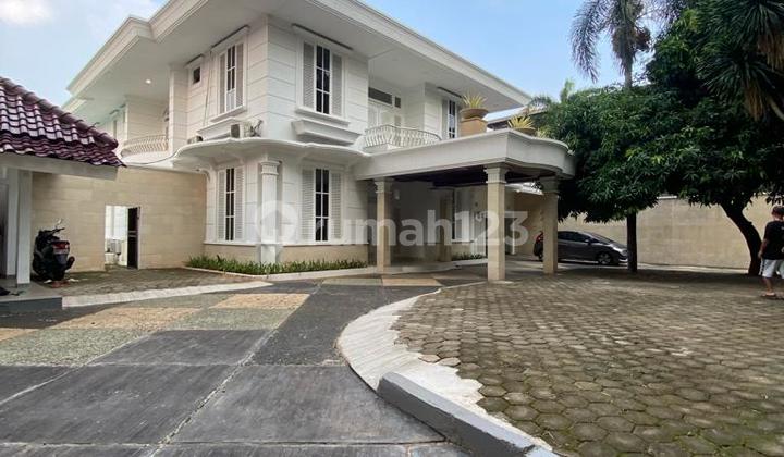 Luxury House Wide Road in Cipete Antasari South Jakarta