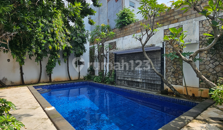 Rumah Private Pool Area Asem 2 Cipete dengan Lingkungan Tenang 2