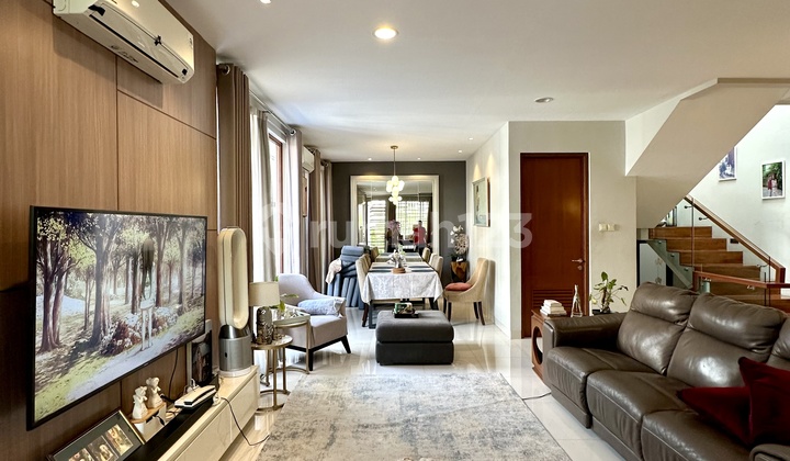 Rumah Townhouse Semi Furnished Private Pool Di Ampera Kemang