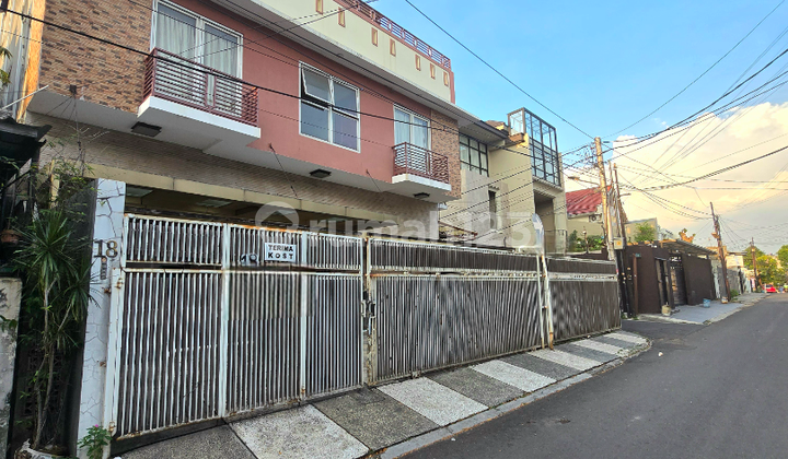 3-Story Boarding House in a Prime Location, West Tebet, South Jakarta