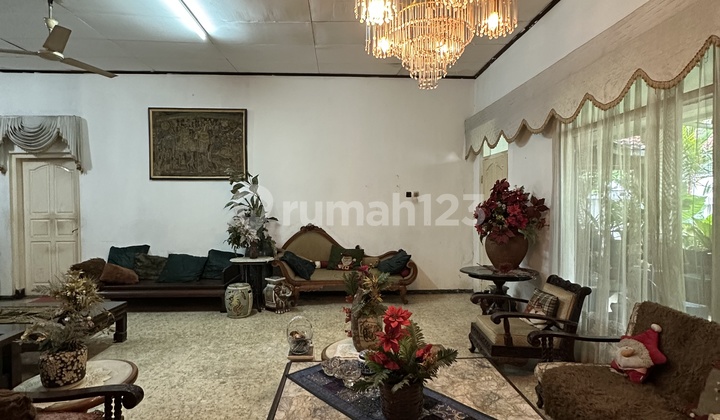 Old House Land Calculation in Senopati Area