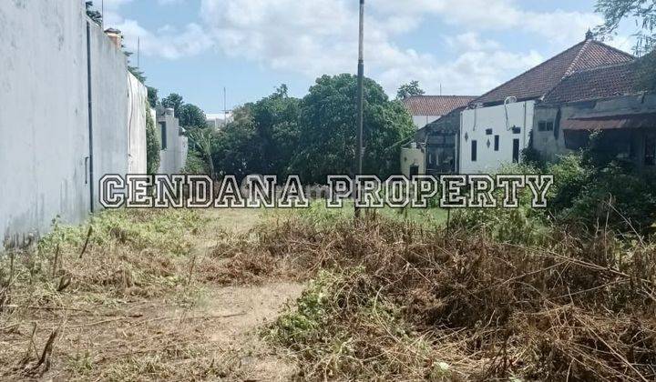 Villa Neighborhood Land Plot in Umalas 1