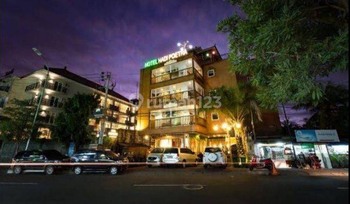 Hotel Bintang Empat di Jalan Raya Kuta 1