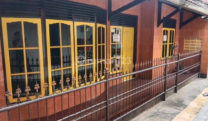 Rumah besar di Padalarang di desa Jayamekar 1