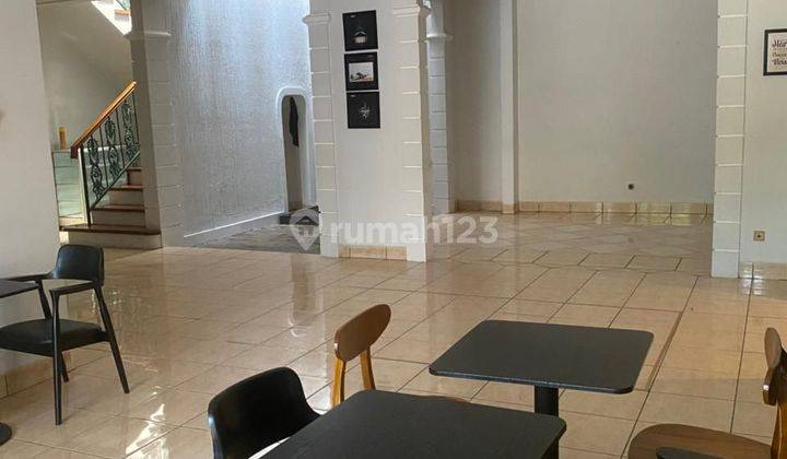 Rumah Bagus Kebayoran Lama Jakarta Selatan Cocok Untuk Kantor, Resto, Atau Gudang 2