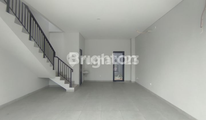 WANT TO START A CULINARY BUSINESS OR OPEN AN OFFICE IN A PRIME LOCATION, 3-STORY SHOPHOUSE IN A TOURIST CITY