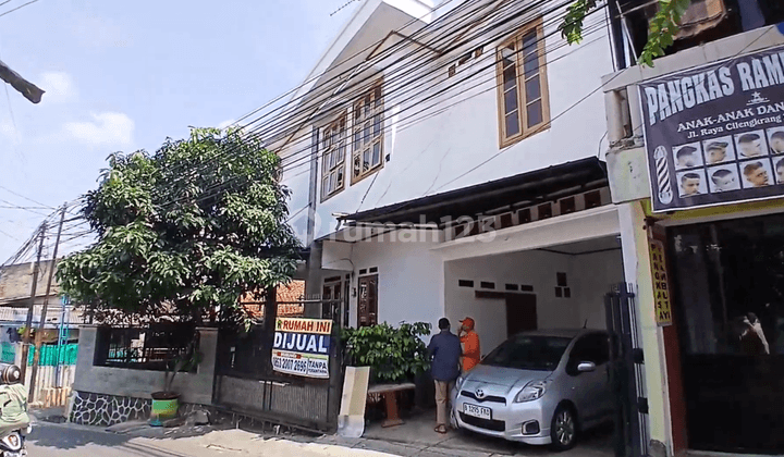 Rumah 2 Lantai SHM Dan Strategis Dekat Jln A. H. Nasution