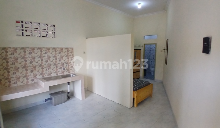 Boarding Furnished in a Muslim Family Cluster Near the Toll Road and LRT Bekasi.