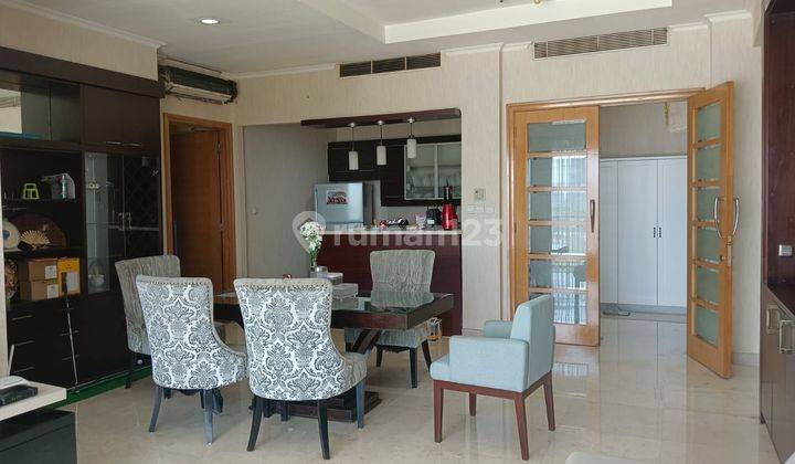 Senayan Residences 3 Kamar Tidur Bagus Furnished 1