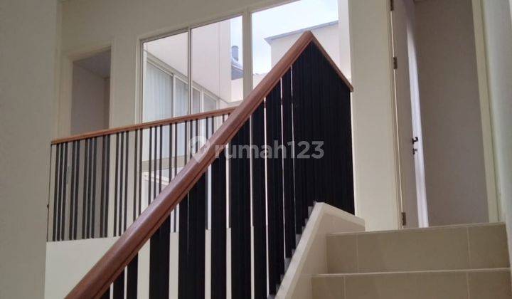 DIJUAL Rumah Semi Furnished Bagus Cluster Mozart Hadap Utara di Symphonia, Gading Serpong 1