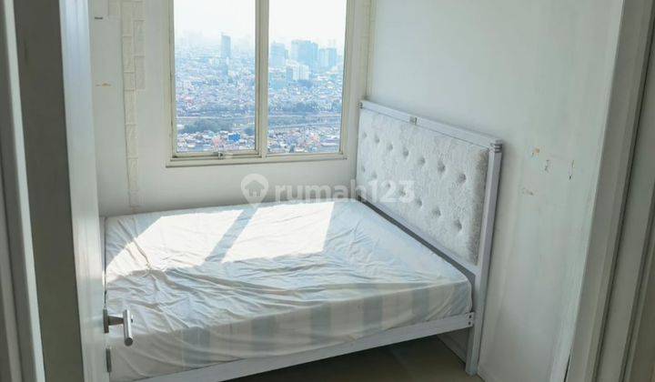 Disewakan Apartemen Thamrin Residence Lantai Atas Furnished 2BR 2