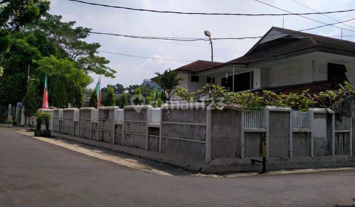 FAST SALE Rumah Unfurnished Bagus di Jln Praja Raya Jaksel SHM 1