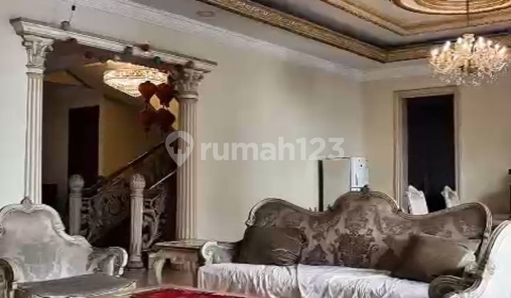 Sell 3-Story Classic European Luxury House Hdp Southeast Strategic Location 2