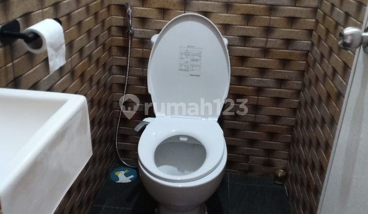 Quick Sale 2-Story House in Alam Sutera Semi-Furnished South Facing 2