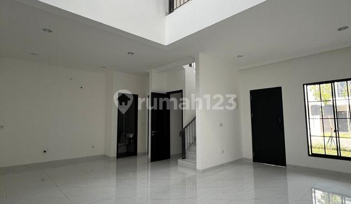 Disewakan Rumah di Villa Pasir Putih Pik 2, Uk.10x15m2, Brand New