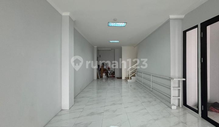STORE FOR SALE In Mampang Raya NEWLY RENOVATED 2