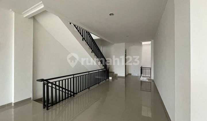 Disewakan Cepat Ruko di Golf Island, Rgie, Uk.4,5X15m2, Kosongan