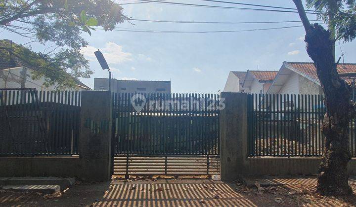 Dijual Tanah ada Bangunan Tua cocok untuk kos-kos an di Jalan Hawa 1