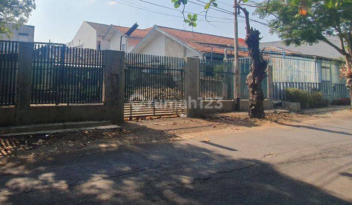 Dijual Tanah ada Bangunan Tua cocok untuk kos-kos an di Jalan Hawa 2