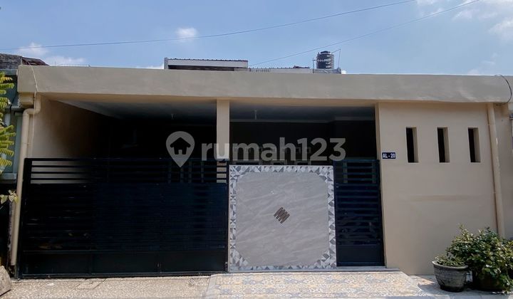 Rumah Terawat Siap Huni Griya Kebraon Utara Surabaya 