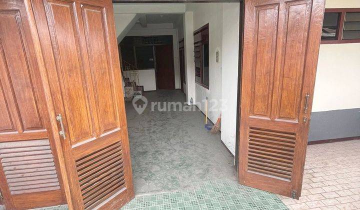 Rumah 3 Lantai Siap Huni di Jambangan Surabaya 2