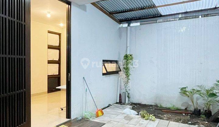 Rumah Minimalis Modern di Candi Sidoarjo 2