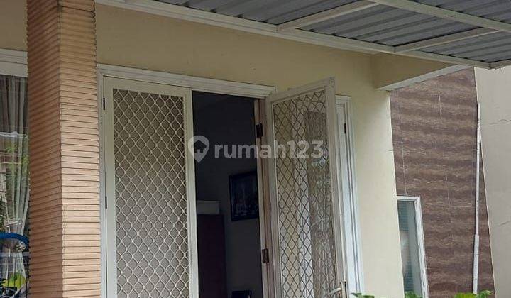 Rumah 2 Lantai Minimalis Modern di Wiguna Surabaya Timur 2