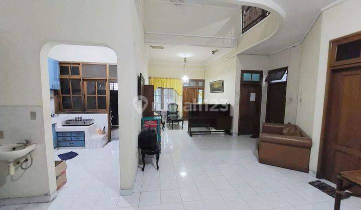 Rumah 2 Lantai Siap Huni di Ketintang Surabaya Selatan 2