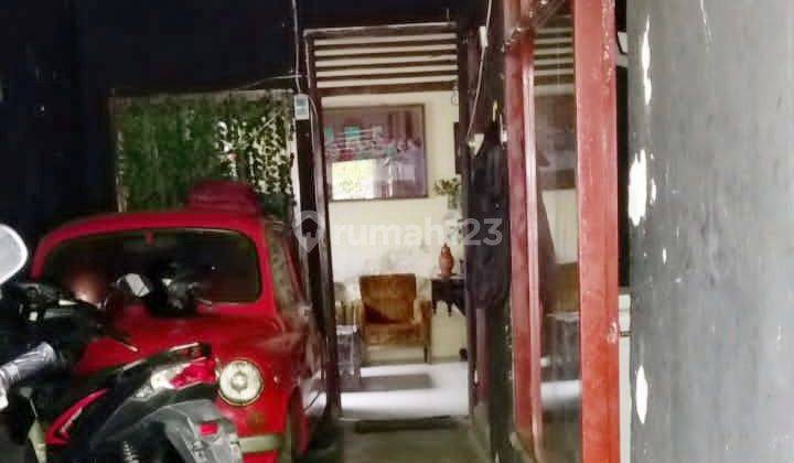 Rumah 1 Lantai Butuh Renovasi di Petemon Sawahan Surabaya 1