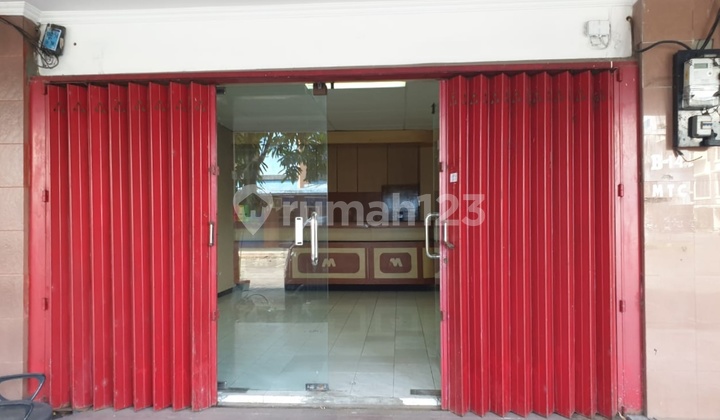Ready-to-Use 3-Story Shophouse, Raya Juanda, Sedati Gede, Sidoarjo 2