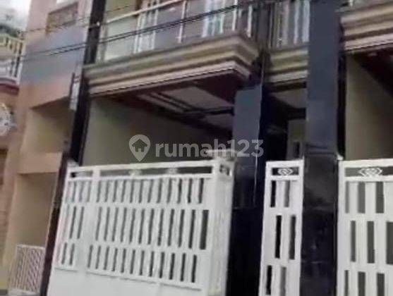 Rumah Baru 2,5 Lantai Kembang Kuning Kulon Surabaya Barat 1