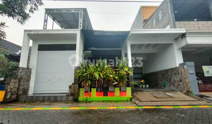 Rumah 2 Lantai Wisma Lidah Kulon Lakarsantri Surabaya