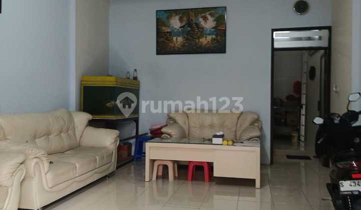 3.5-Storey Ready-to-Occupy Shop House in Panjang Jiwo, Surabaya 2