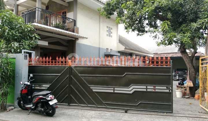 House + Warehouse Captain Darmo Sugondo Kebomas Gresik House + Warehouse Captain Darmo Sugondo Kebomas Gresik