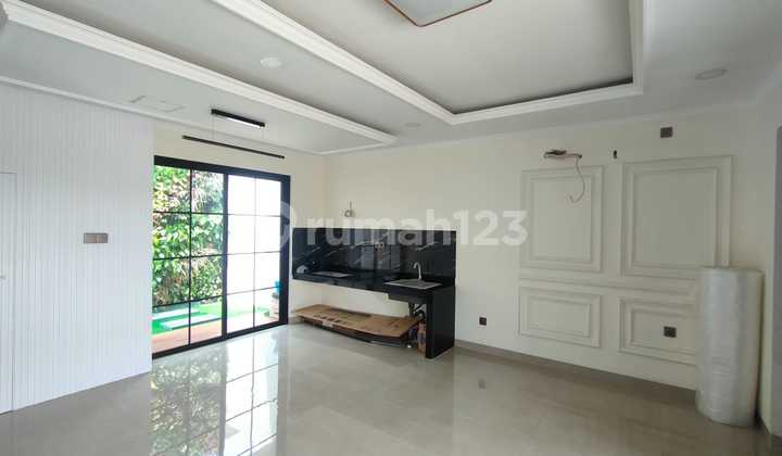 Rumah Mewah American Classic Dekat Akses Tol Jatibening 2