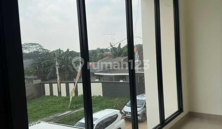 Rumah Mewah 2 Lantai dengan Akses Terbaik di Jatiwarna 2