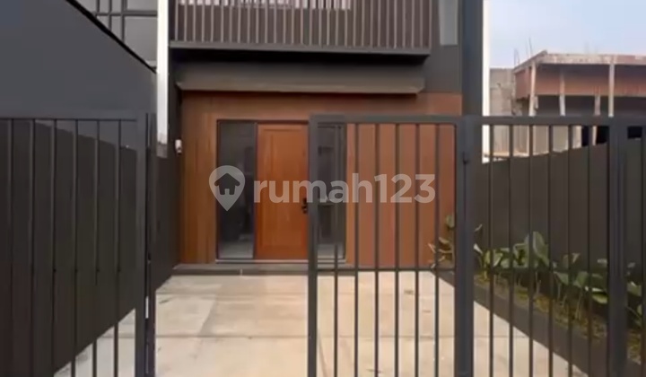 Rumah Minimalis Modern 2 Lantai di Jatiaish