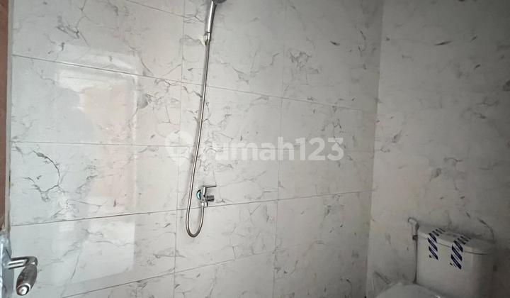 Rumah 2 Lantai Pinggir Jalan Raya Babelan Unit Ready Siap Huni Rumah 2 Lantai Pinggir Jalan Raya Babelan Unit Ready Siap Huni