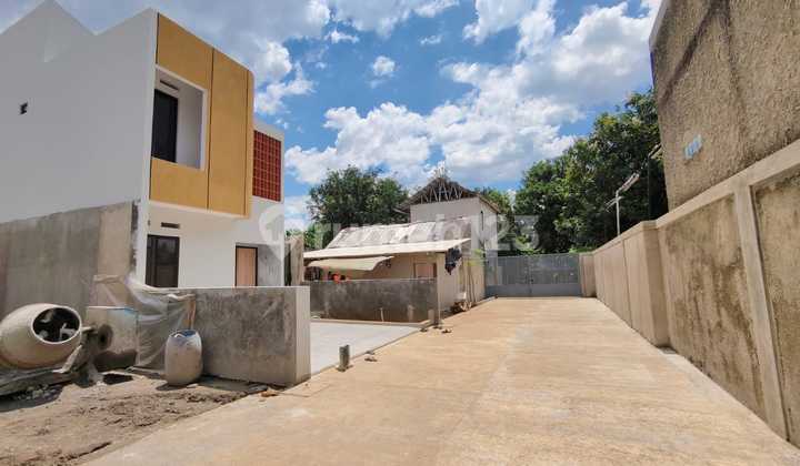 Rumah Mewah 2 Lantai Siap Huni Selangkah ke Tol Jatiasih Rumah Mewah 2 Lantai Siap Huni Selangkah ke Tol Jatiasih