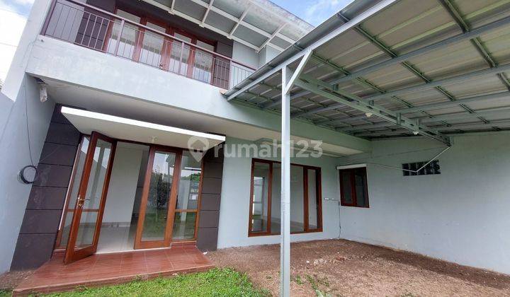 Rumah Disewa Bagus 2 Lantai di Budi Indah, Setiabudi Bandung 1