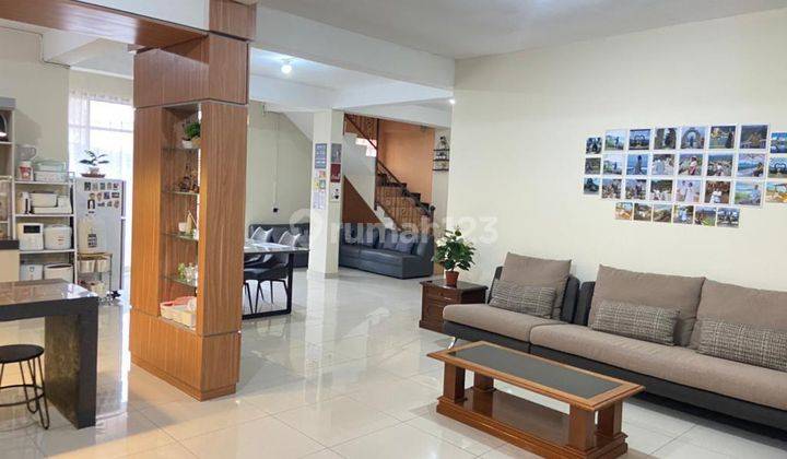 Ruko Dijual Bagus Sangat Cozy di Mainroad Sudirman , Bandung 1