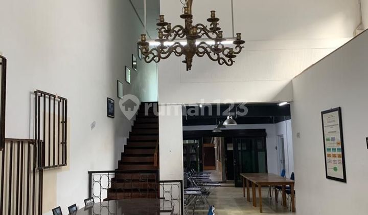 Well-Maintained Business Space in Dago Wing Suitable for Office, Tutoring Place.