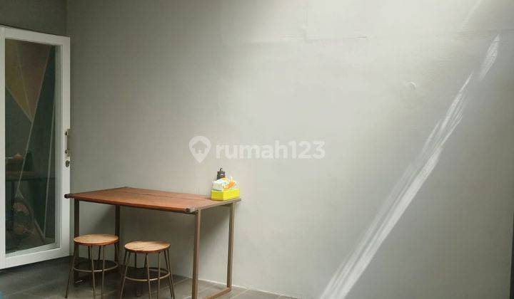 Rumah Dijual Minimalis 2 Lantai di Komp Paradise Regency Antapani 2