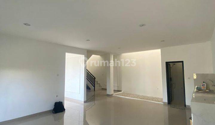 Rumah Baru Dijual Design Modern Dan Siap Huni di Turangga 2