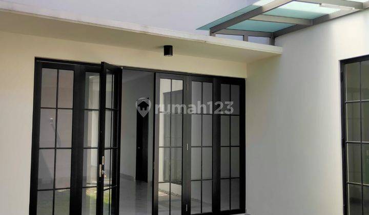 Rumah Baru Dijual Design Modern Minimalis di Batununggal, Bandung 1