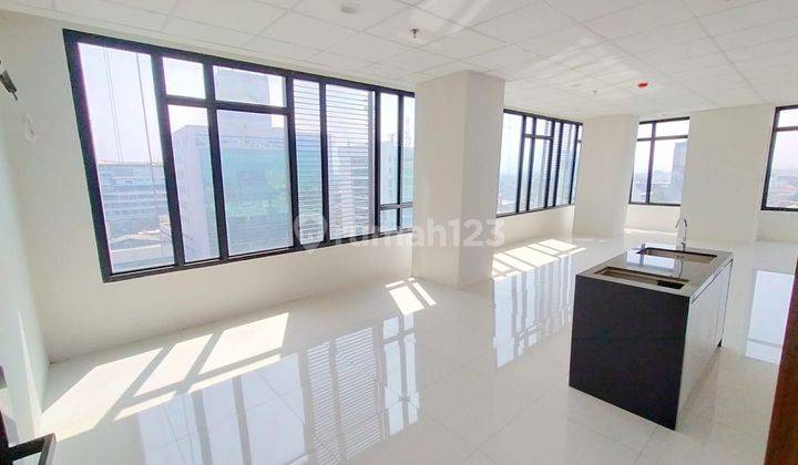 Hquarter Dijual Cepat Lantai 9 Unfurnished di Asia Afrika Bandung 1