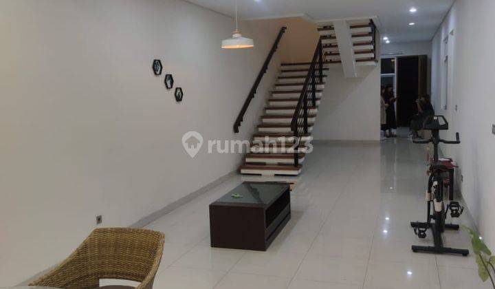 Rumah Dijual Modern Minimalis di Sayap Setiabudi , Bandung 1