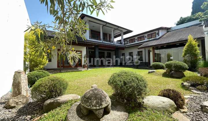 Rumah Dijual Asri Halaman Luas di Area Padasaluyu, Bandung 09 Rumah Dijual Asri Halaman Luas di Area Padasaluyu, Bandung 09