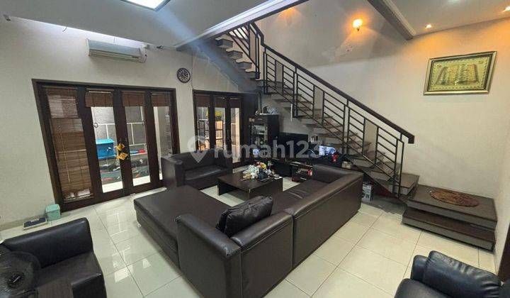 Rumah Dijual Semi Furnish Siap Huni di Sayap Surya Sumantri 1