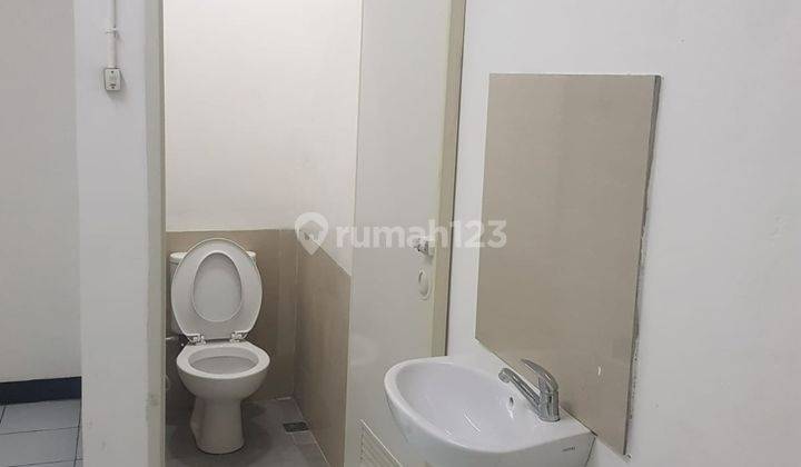 Ruko Disewa Minimalis Strategis di Area Gatot Subroto, Bandung 2